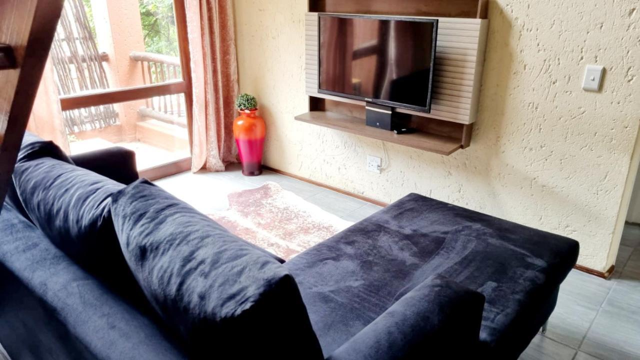 סנדטון Merry Monte Casino Lodge House In Fourways מראה חיצוני תמונה