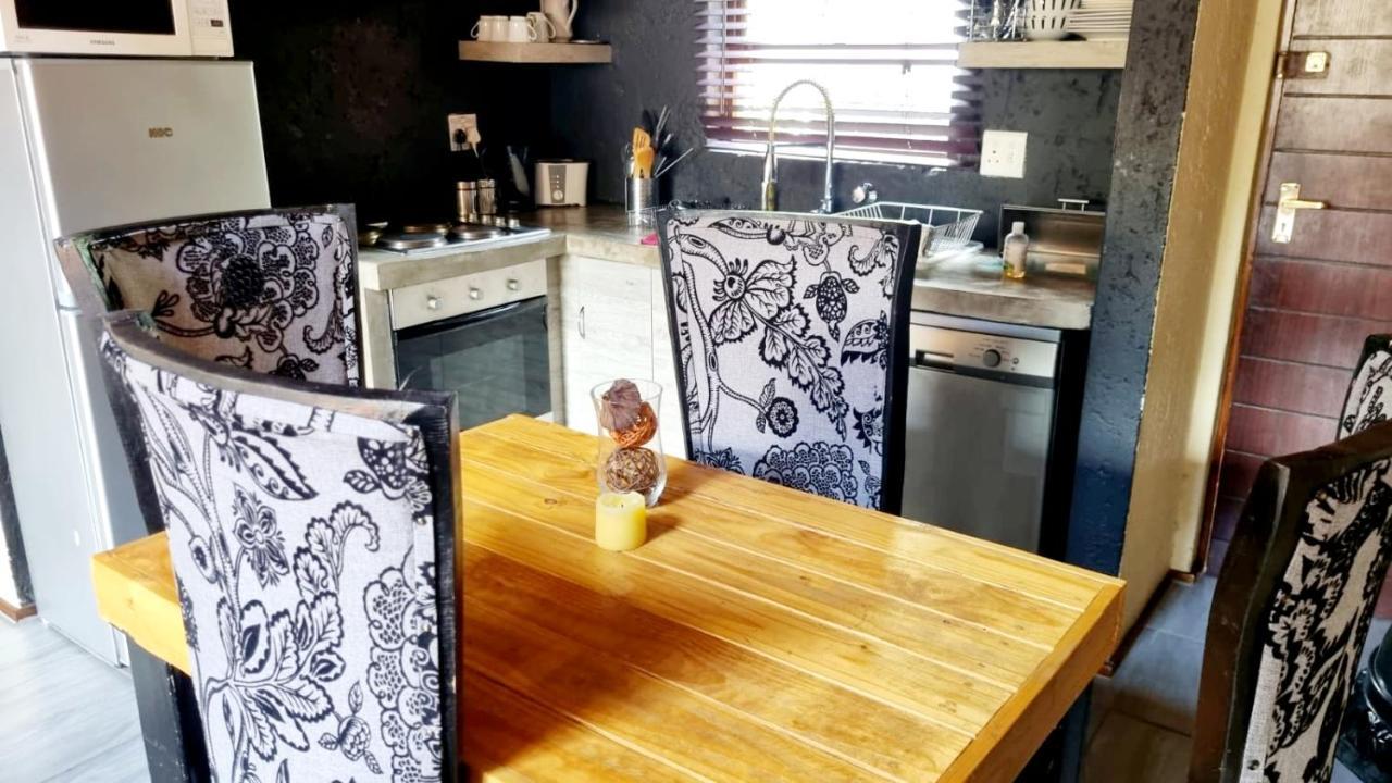 סנדטון Merry Monte Casino Lodge House In Fourways מראה חיצוני תמונה